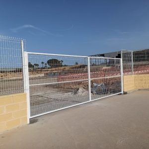 Puerta vehicular 2 hojas hércules blanco de 2,00 metros alto x 3,00 metros ancho